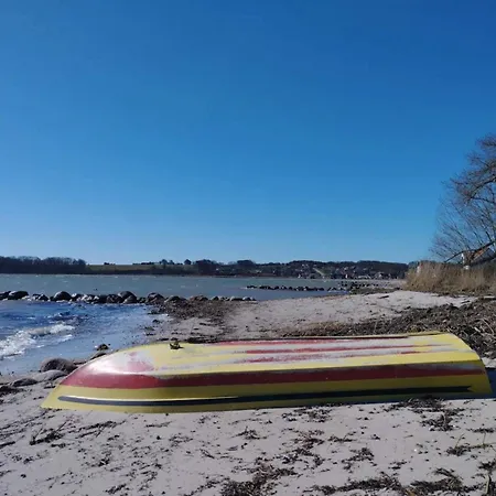 4 Person In Hejls-by Traum *